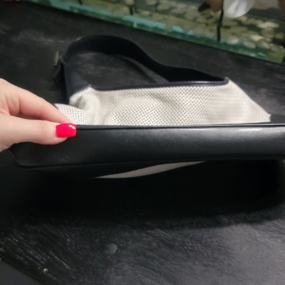 Gucci - Picture 5 of 7